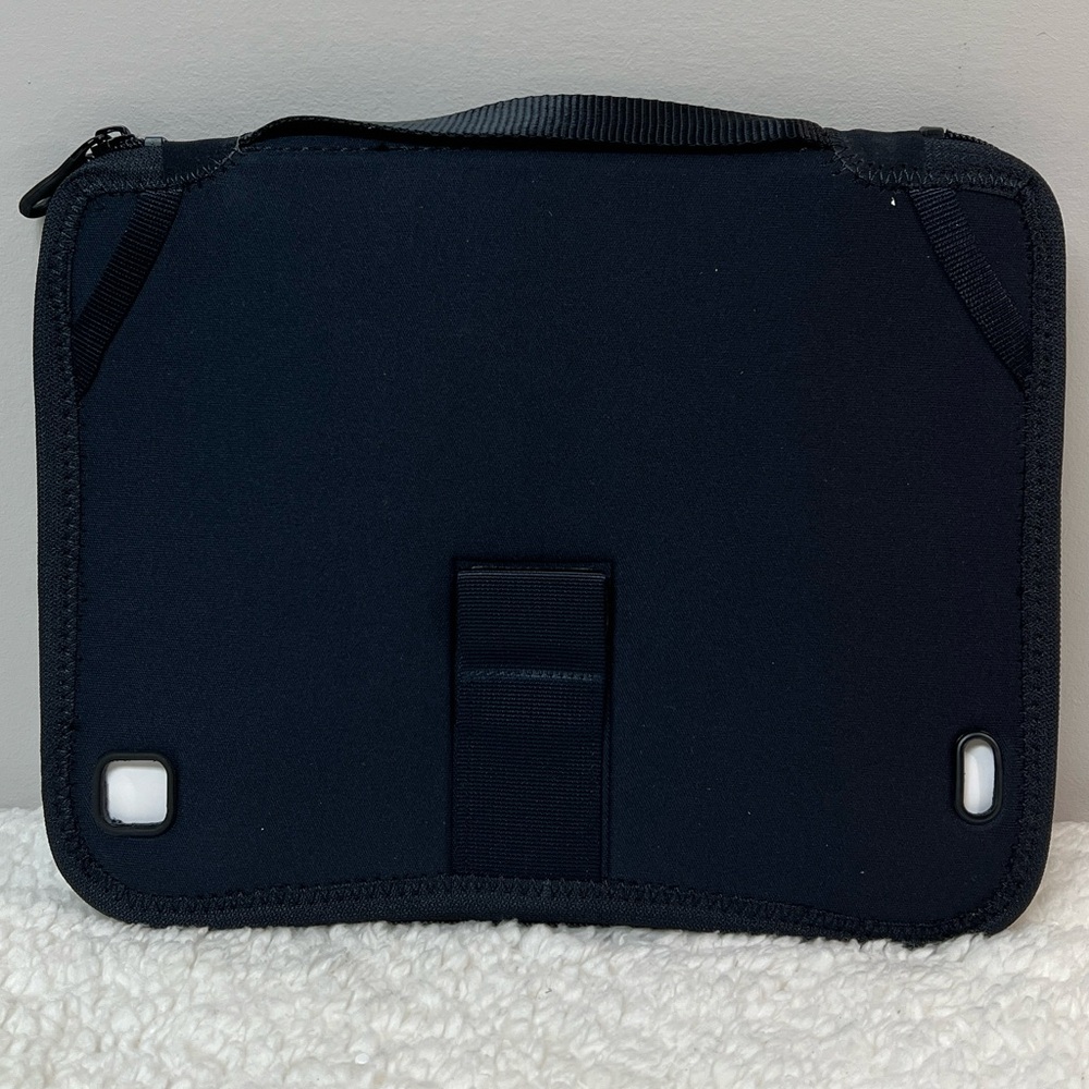 BUILT NY Neoprene Zip Folio Case for All iPads - Picture 6 of 12